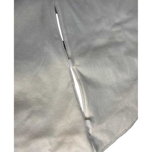 White Christmas Tree Skirt quilted with pom poms 48” - Picture 3 of 3